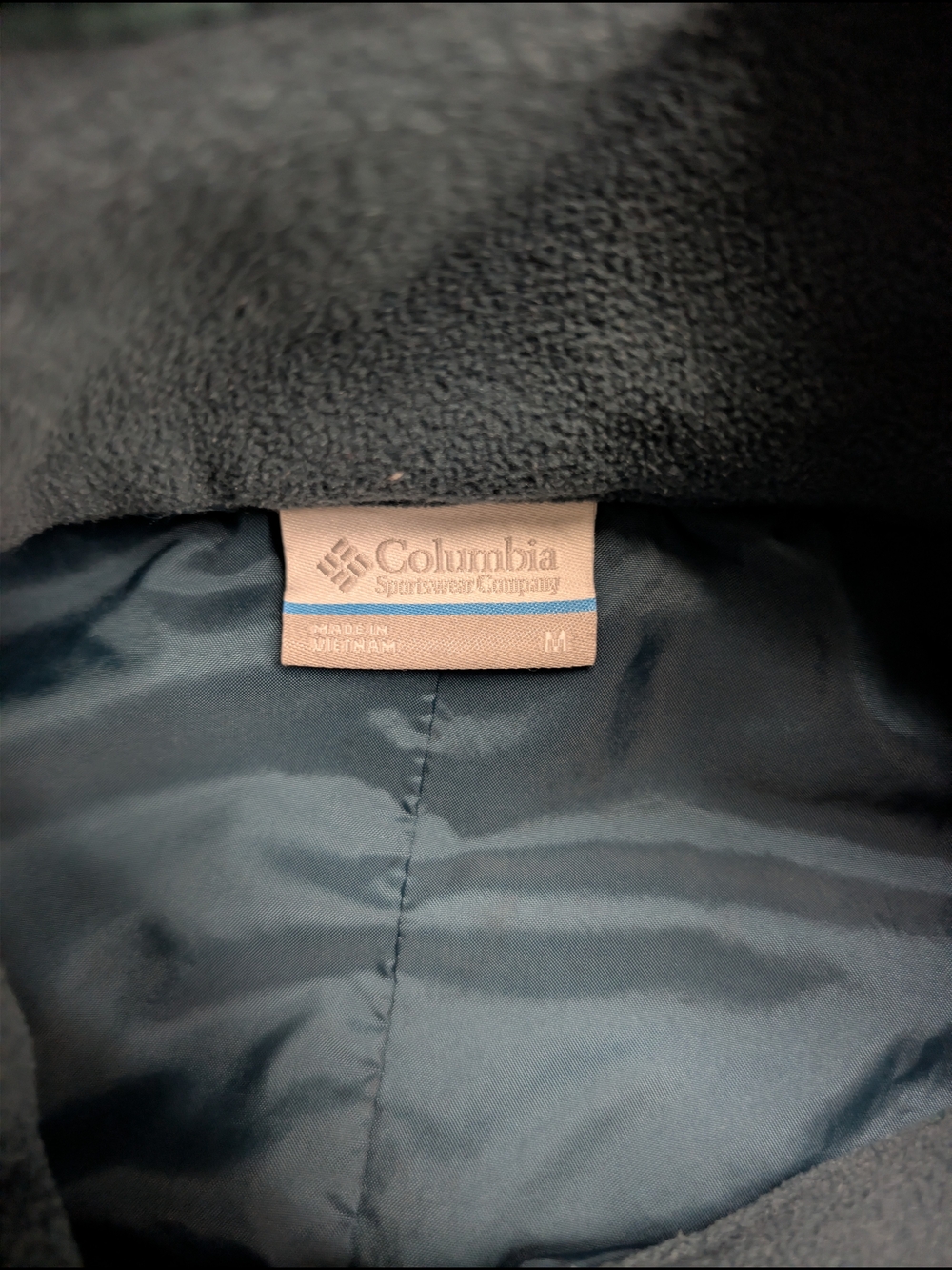 Columbia Lightweight Puffer Vest in Teal Green - Picture 3 of 8